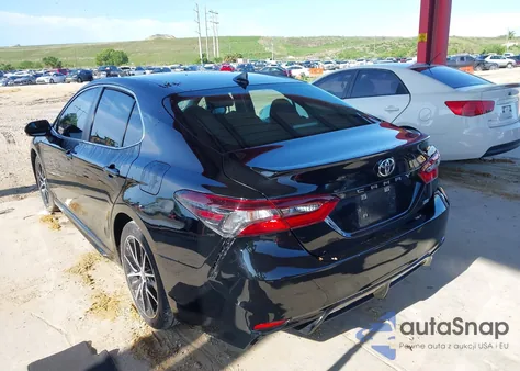 2023 Toyota Camry Se z USA, uszkodzony, nr VIN 4T1G11AKXPU747251